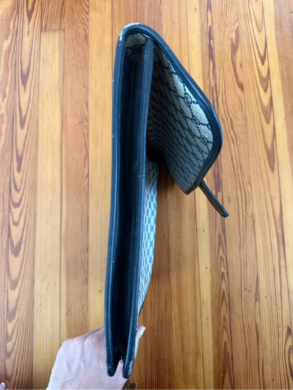 Vintage Gucci GG Supreme Portfolio/Envelope laptop Clutch Bag